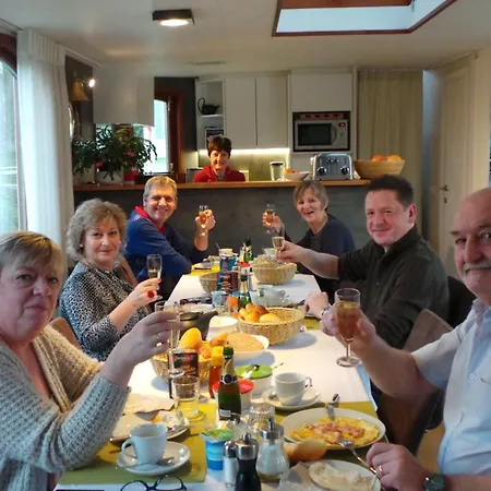 Barge Johanna Bed & Breakfast Bruges
